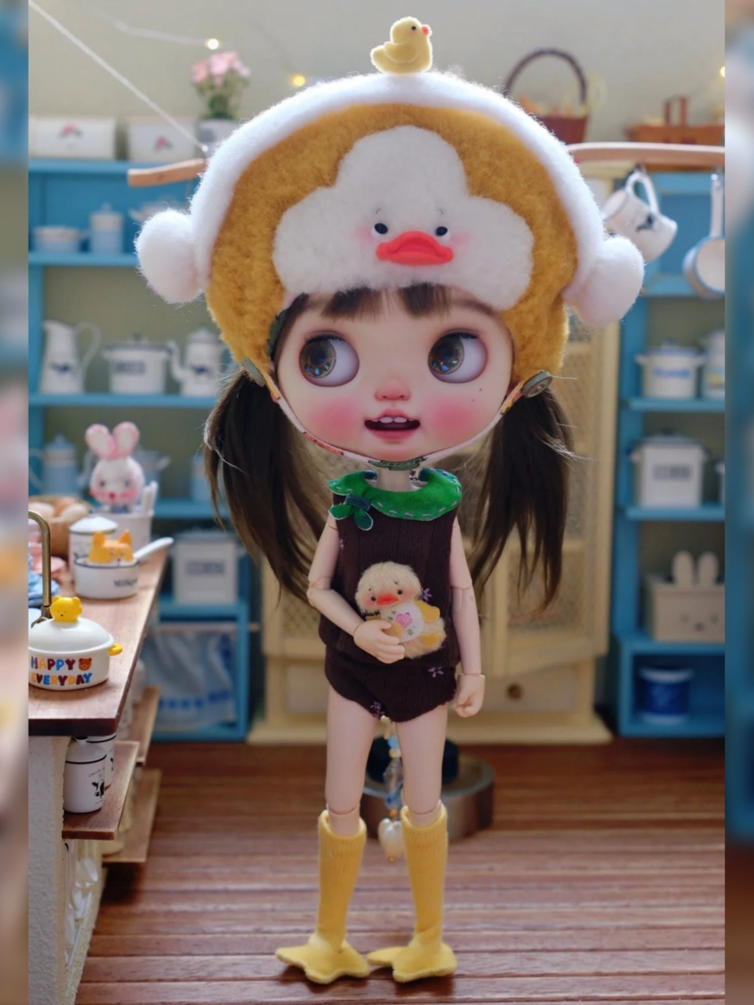 Bath Duckie Blythe Outfit Standing Pose | ToastDoll