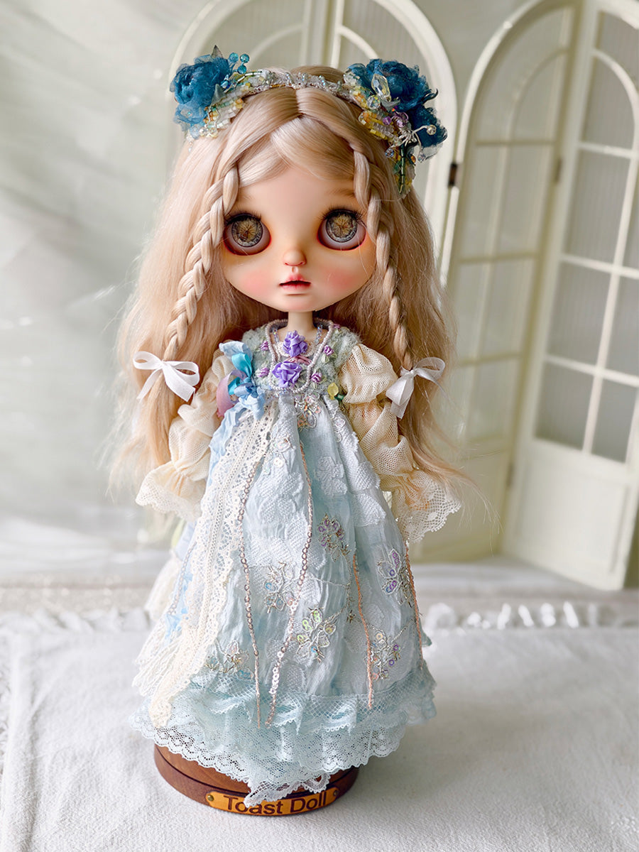 French Heavy Embroidered Lace Blythe Outfit | ToastDoll