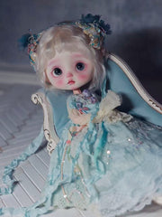 French Heavy Embroidered Lace Blythe Outfit Sitting Pose | ToastDoll