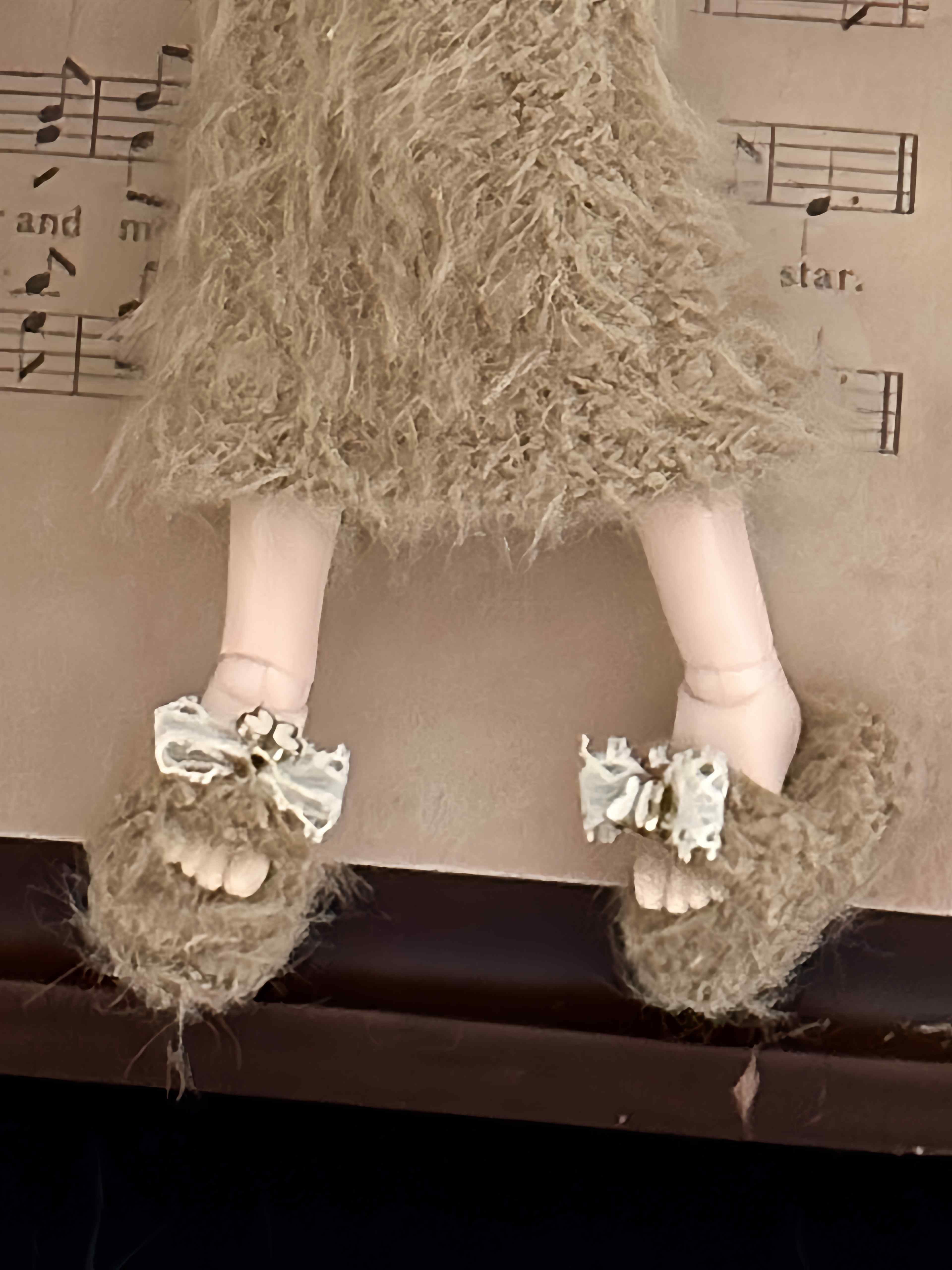 Soft Fuzzy Slim Blythe Brown Skirt Set Shoes | ToastDoll
