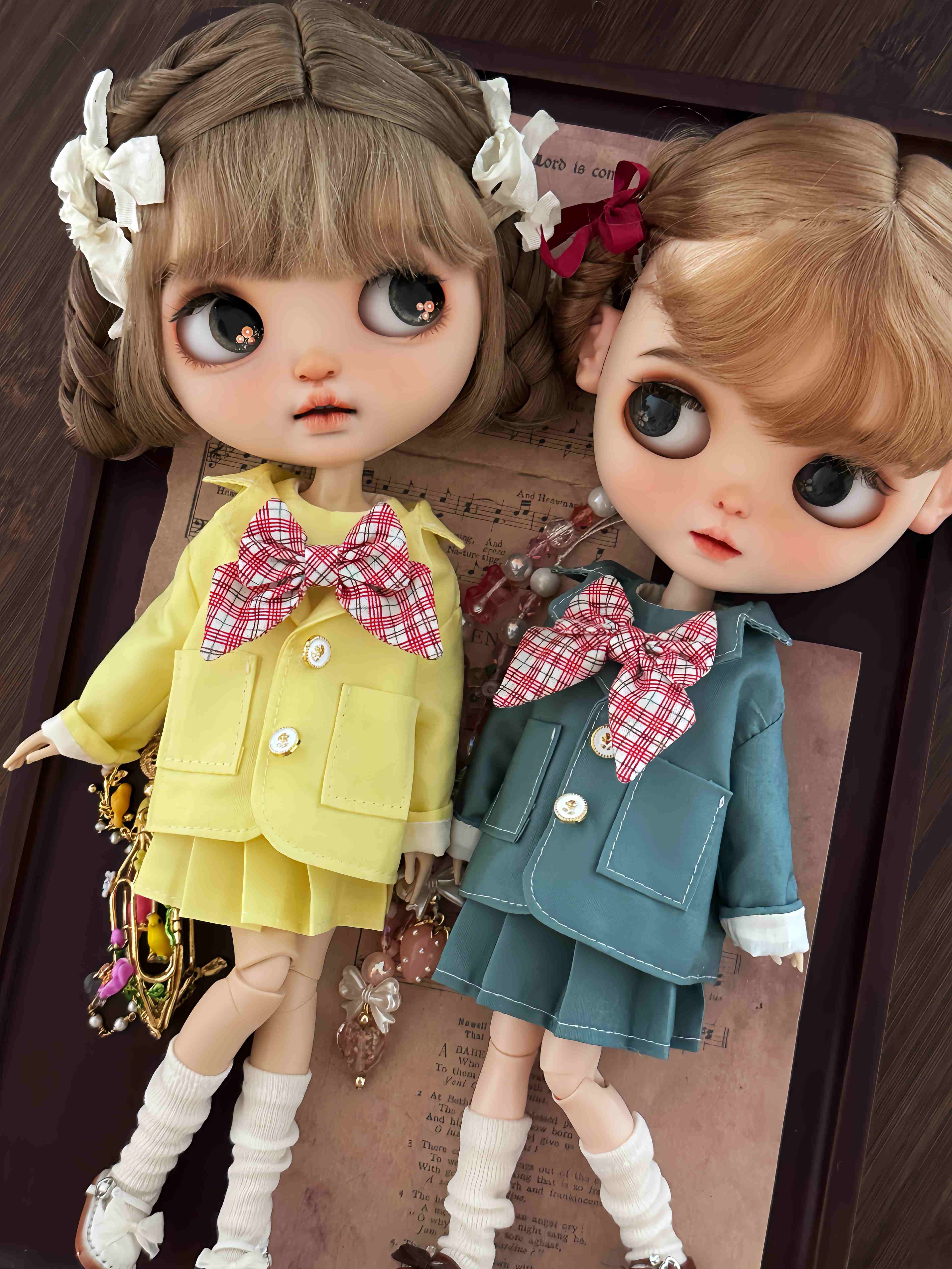 Chic School Uniform Blythe Outfit Close-up | ToastDoll