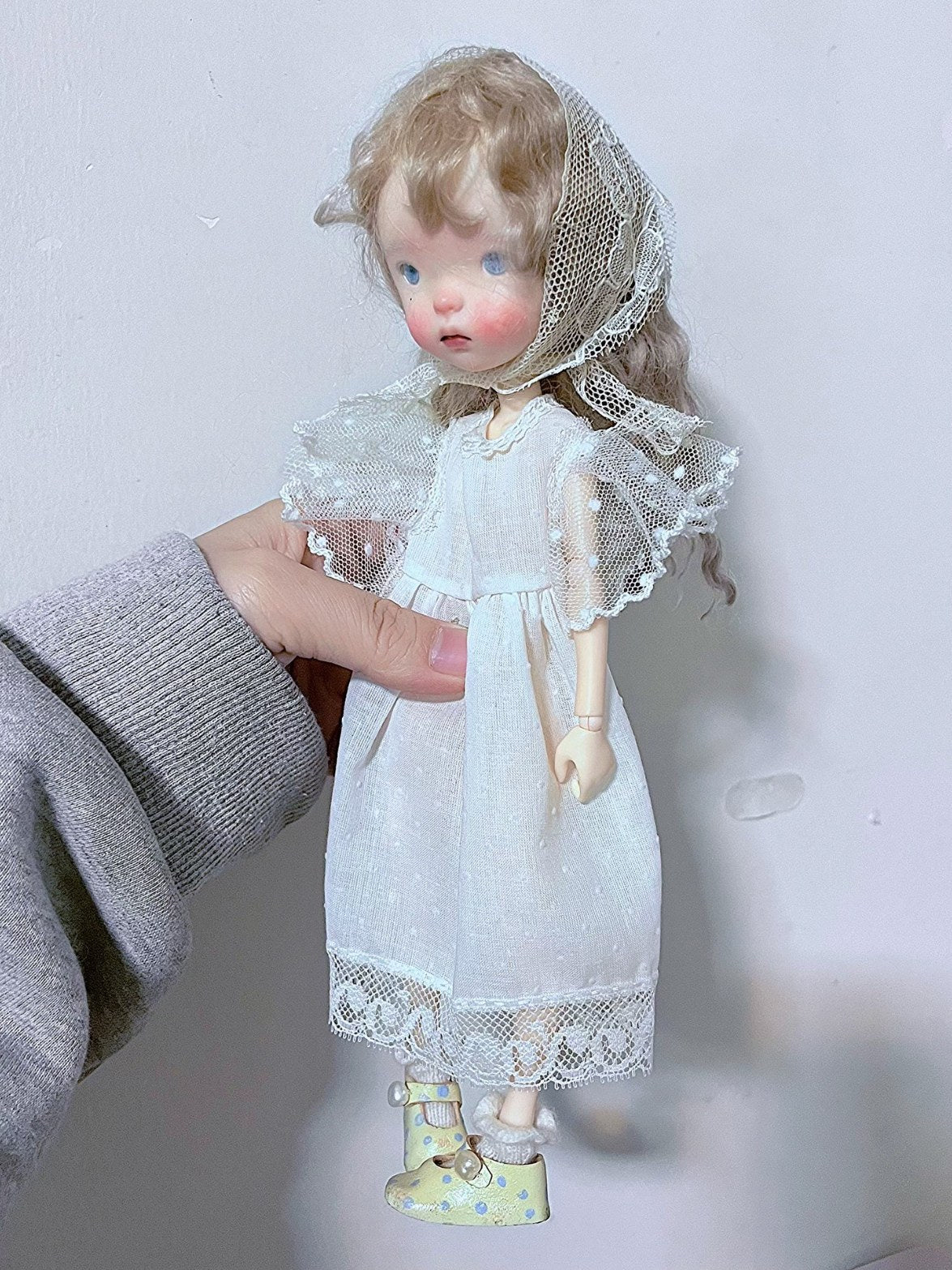 Lace White Tulle Blythe BJD Dress  Standing Pose | ToastDoll