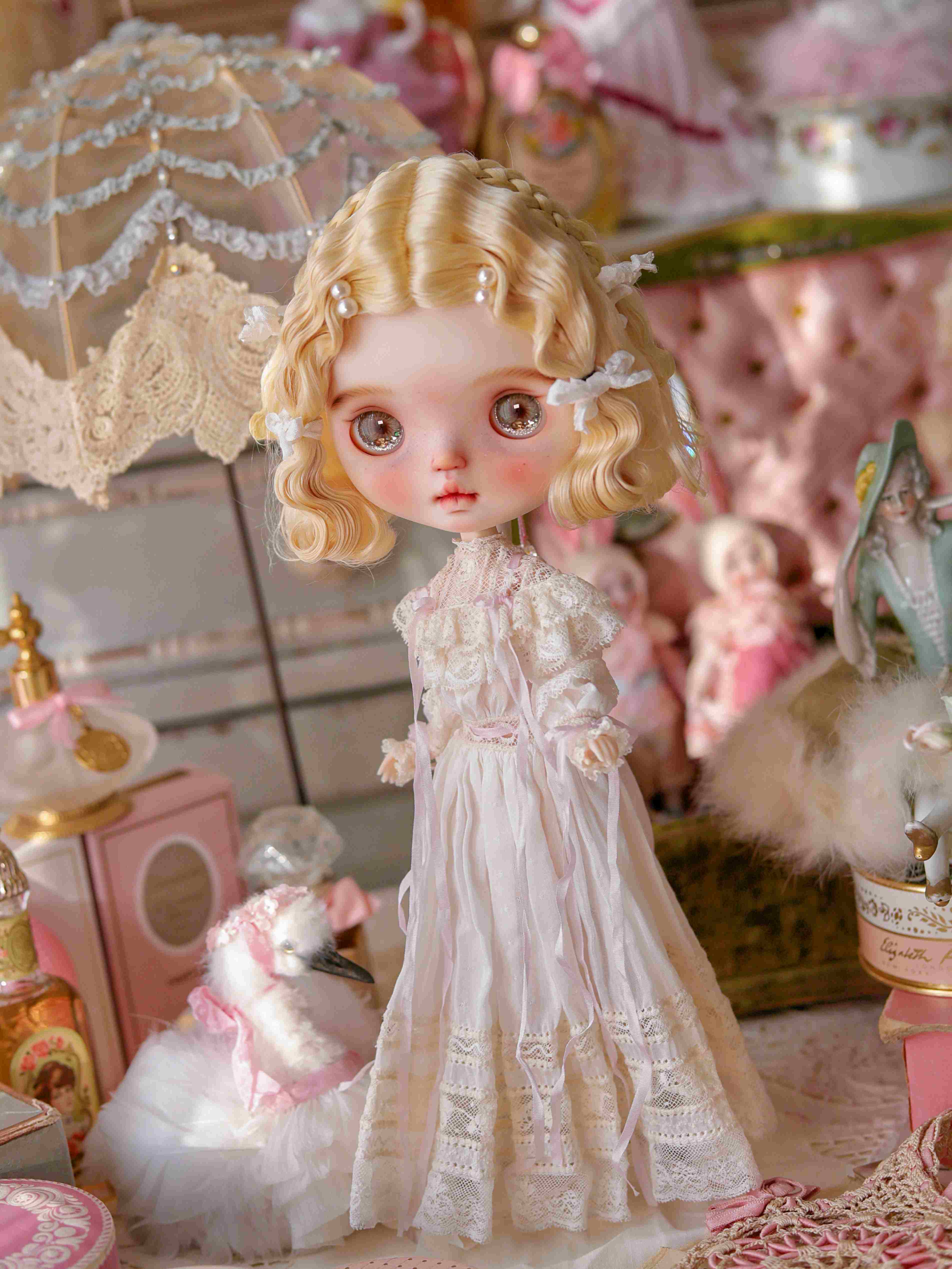 Destiny Twins Custom Blythe OOAK Side View | ToastDoll