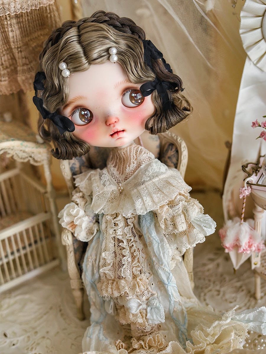 Adeline Custom Blythe OOAK Sitting Pose | ToastDoll