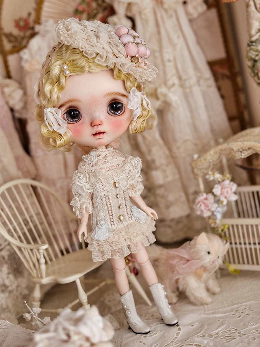 Cecilia Custom Blythe OOAK Front View | ToastDoll