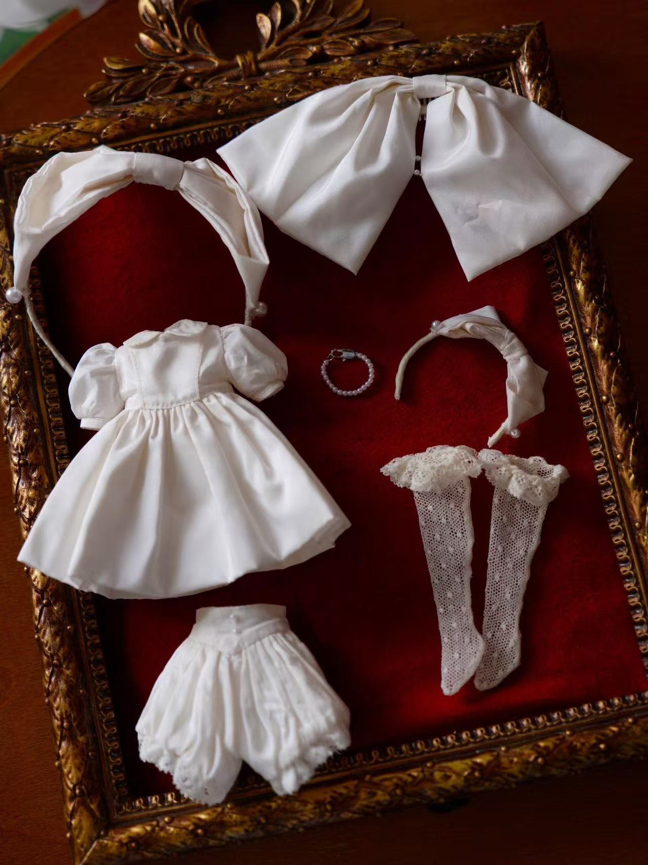 Classic White Blythe BJD Dress - Handmade Doll Clothes - ToastDoll