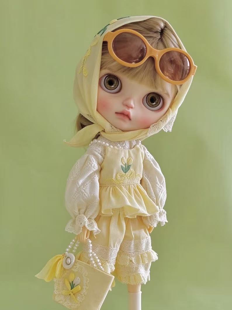 Yellow Tulip Blythe Outfit - Handmade Doll Clothes - ToastDoll