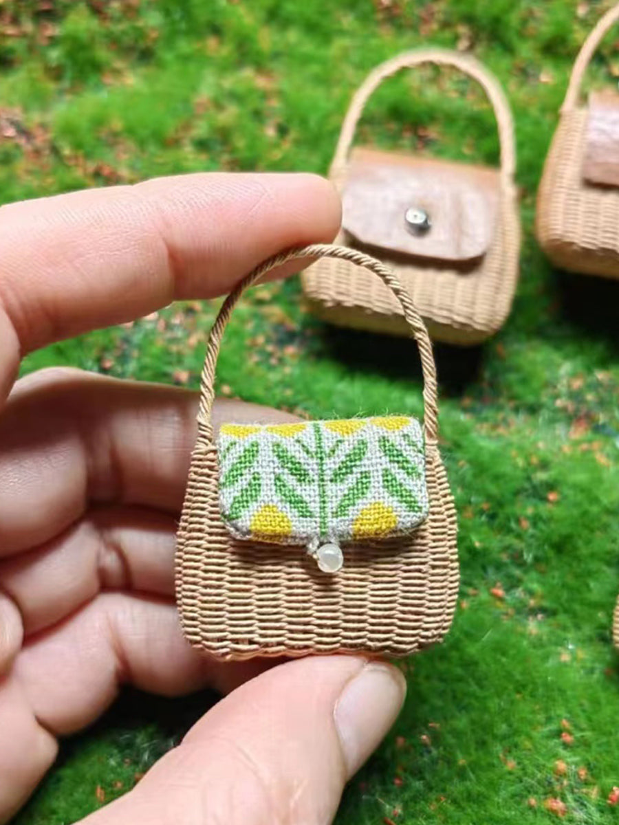 Handmade Miniature Props for BJD/Blythe/GSC, Rattan Style Handbag