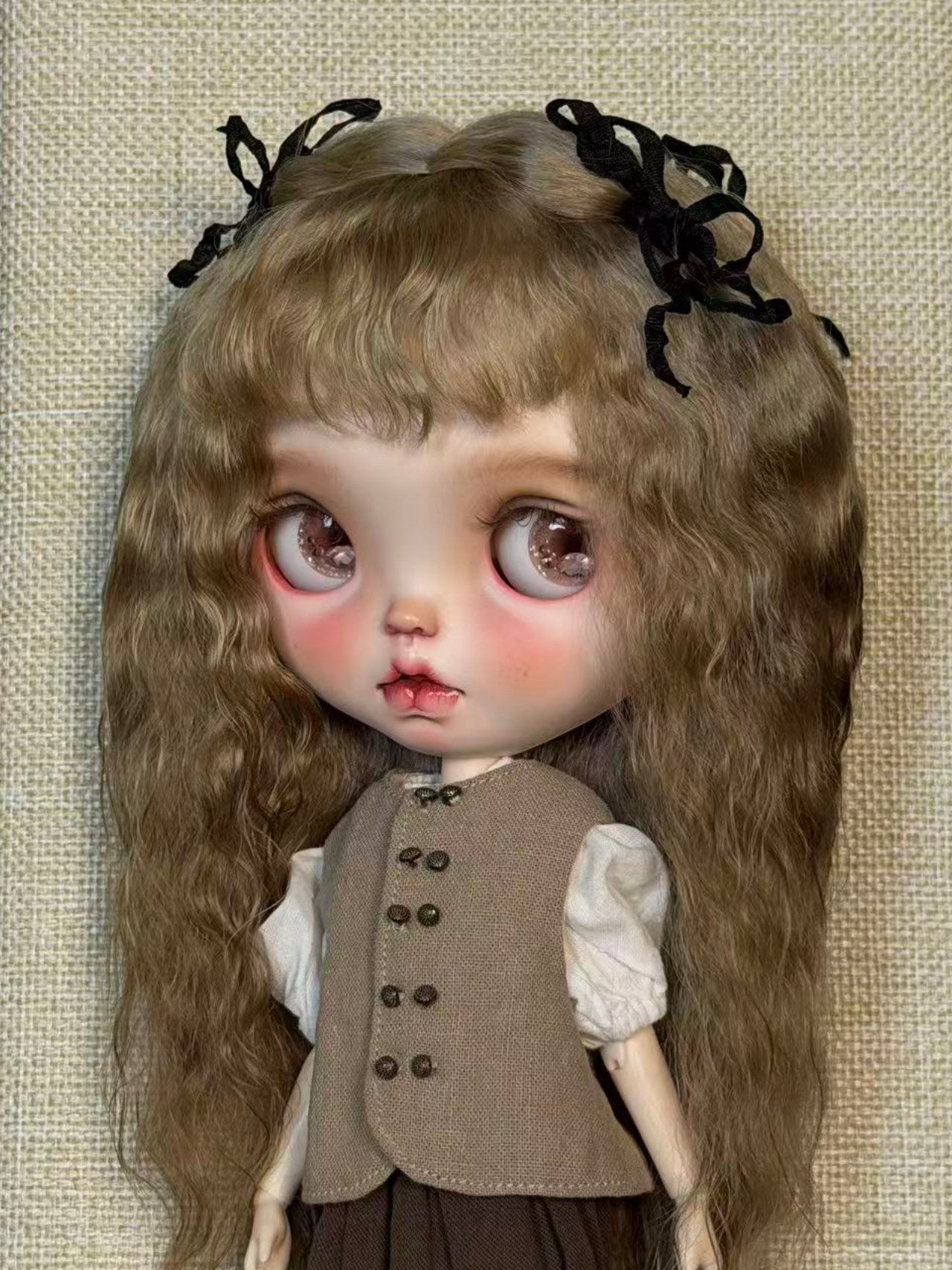 Natural Wavy Blythe Mohair Wig - Handmade Doll Hair - ToastDoll